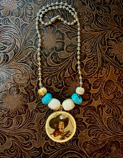 CMC Comic Pendant - Roy's Gotta Gun
